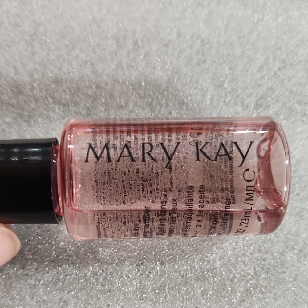 Mary Kay Gentle Pink Makeup Remover